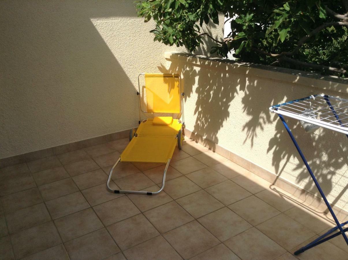 Apartment Biserka Barbat na Rabu Eksteriør billede