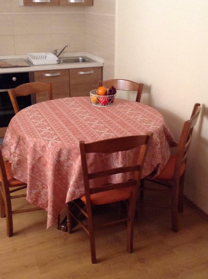 Apartment Biserka Barbat na Rabu Eksteriør billede