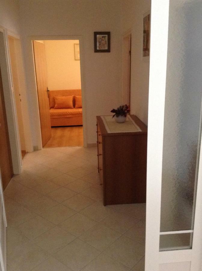 Apartment Biserka Barbat na Rabu Eksteriør billede